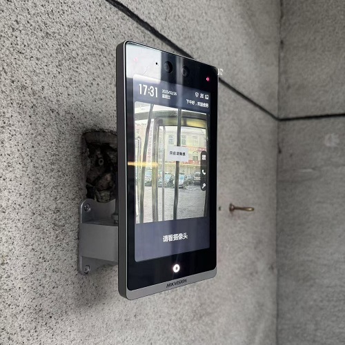 ?？等四樧R別門禁機